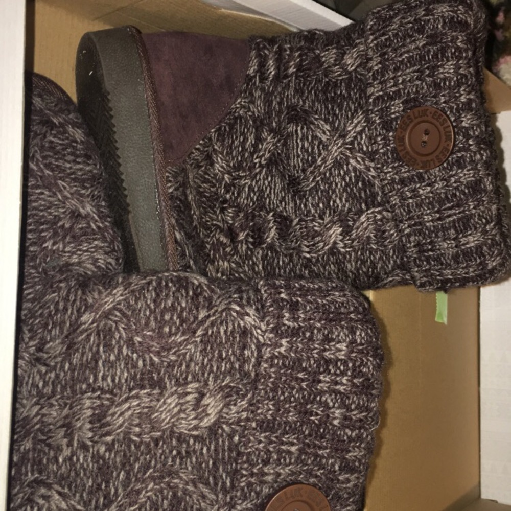 Muk luks - Picture 3 of 5